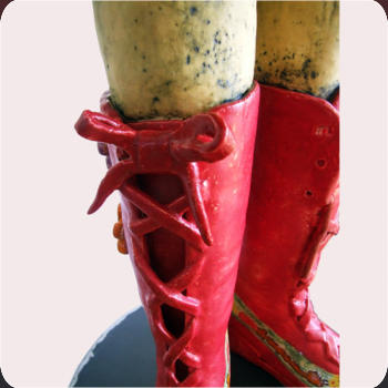 Table-Art SV, tafel gemaakt van keramiek, oxides en staal