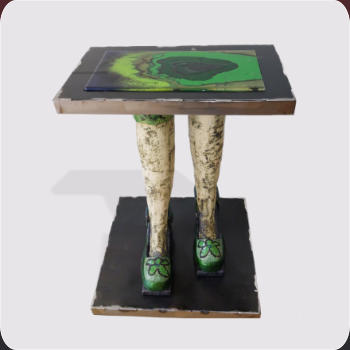 Table-Art SV, tafel gemaakt van keramiek, oxides en staal